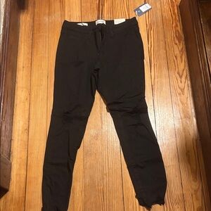 Universal thread Black Distressed midrise skinny Women's Jeans size 6/28 nwt
